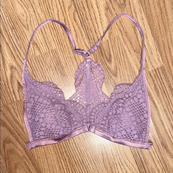 Victoria's Secret Other - EUC Victoria's Secret Lavender Lace Bralette